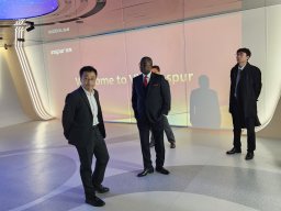 Visite de travail avec des partenaires leaders mondiaux dans le domaine de l'Intelligence Artificielle (IA)